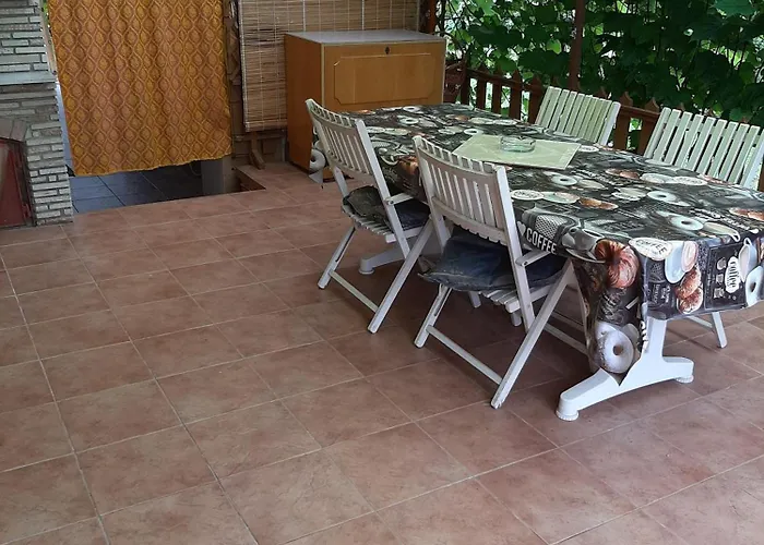 Agancs Vendeghaz Gæstehus Balatonszárszó